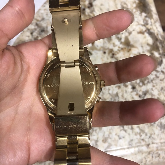 Marc Jacobs gold watch - Picture 3 of 6